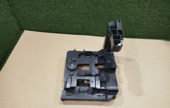 Man TGE 1gen Other interior part 7C0937535