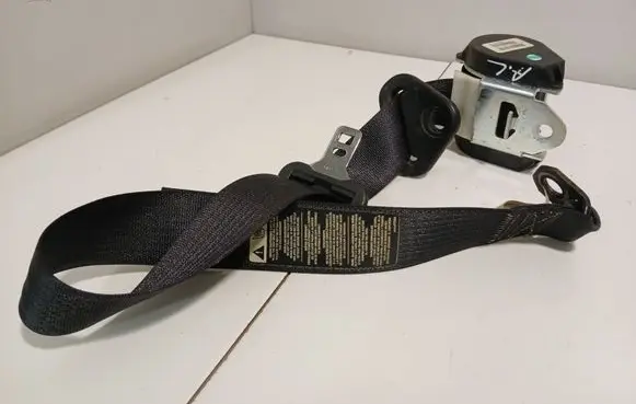 Jeep Patriot Rear seatbelt 041092