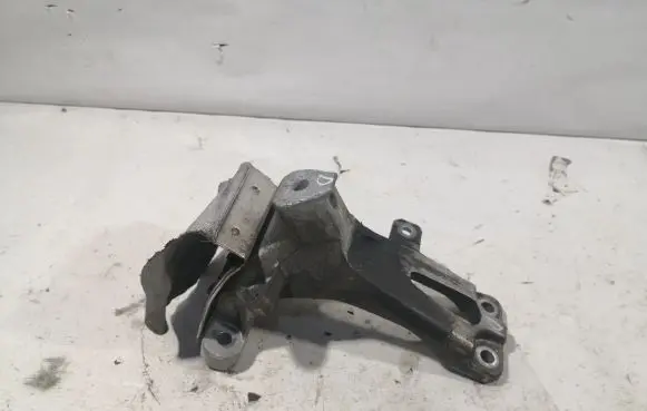 Audi A6 S6 C7 4G Engine mounting bracket 4G0199308E 8K0199388