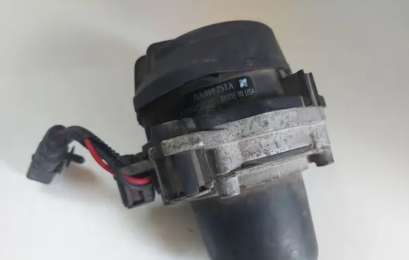 Porsche Cayenne (9PA) Secondary air pump 7L5959253A