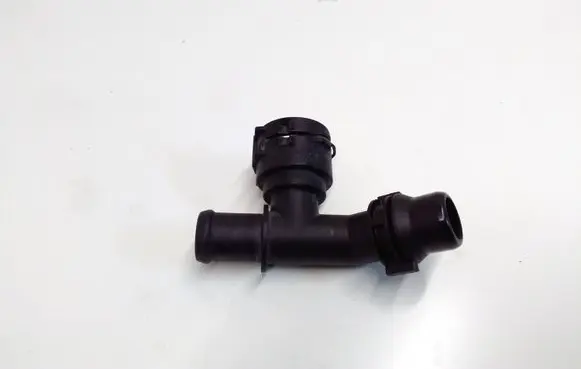 Audi A4 S4 B9 Engine coolant pipe/hose 8W0122293AJ