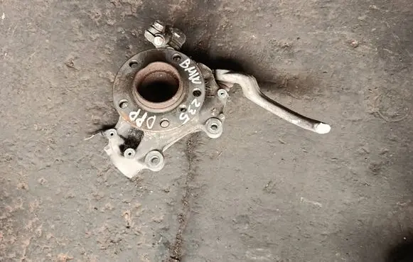 BMW 1 F20 F21 Front wheel hub