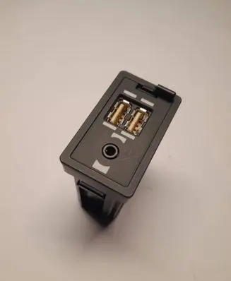 Lexus RX 450H USB socket connector 8619078010 10R0312810