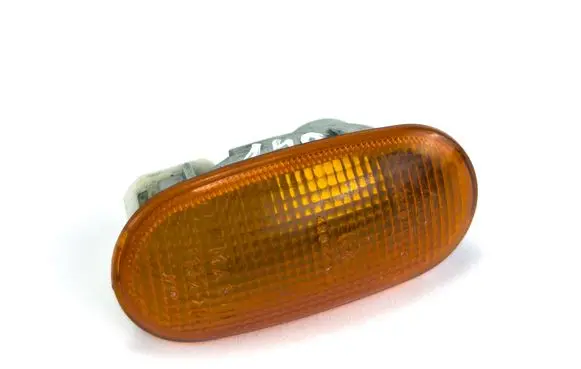Mitsubishi Pajero Front fender indicator light 1132213