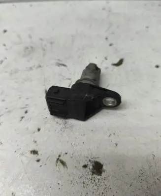 Renault Scenic II - Grand scenic II Camshaft position sensor 8200789528