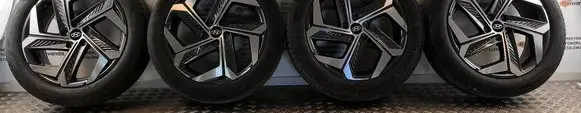 Hyundai Tucson IV NX4 R19 alloy rim 52910N7320