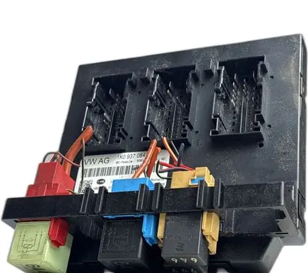 Volkswagen Golf VI Fuse box set 1K0937084D
