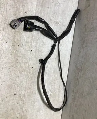 Mitsubishi Outlander Headlight/headlamp wiring loom/harness 