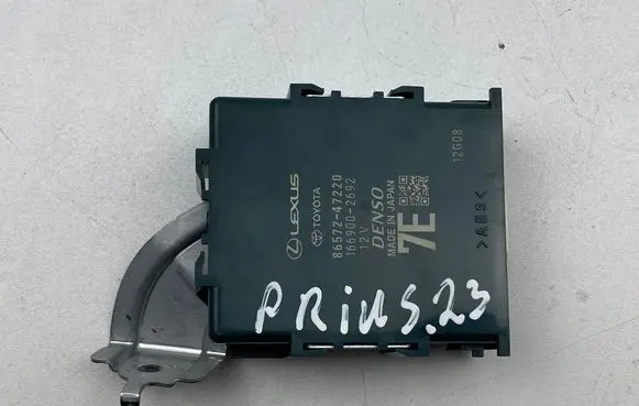 Toyota Prius xw60 Voice control module 8657247220 1669002692
