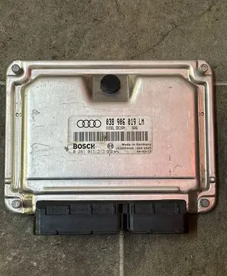 Audi A6 S6 C5 4B Engine control unit/module 038906019LM 1039S04448 18040045