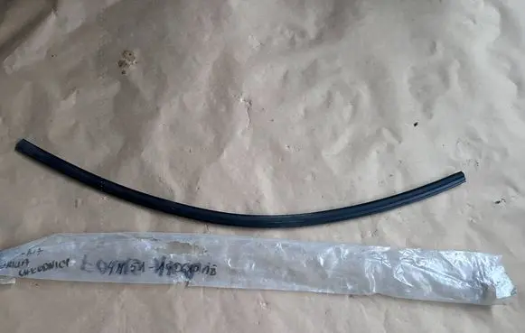Ford Focus Engine compartment rubber 4M51-16D610-AB