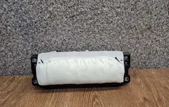 Volkswagen Touran I Passenger airbag 1T0880204F