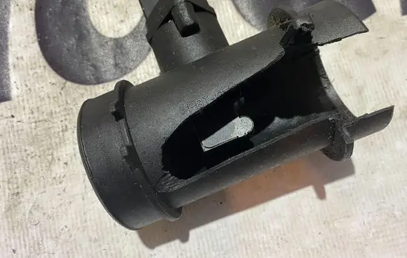 Mercedes-Benz C W202 Mass air flow meter 0280217114