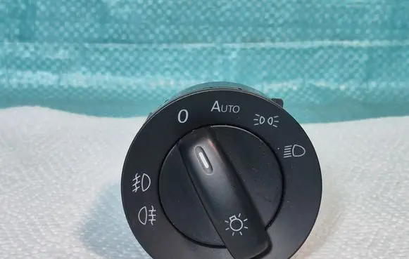 Volkswagen PASSAT B6 Light switch 1K0941431AS