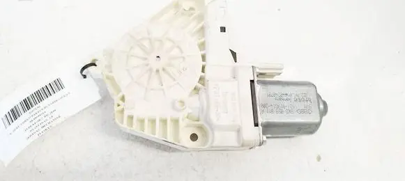 Skoda Superb B6 (3T) Rear door window regulator motor 8K0959811A