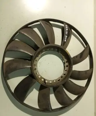 Volkswagen PASSAT B5 Fan impeller 058121301B