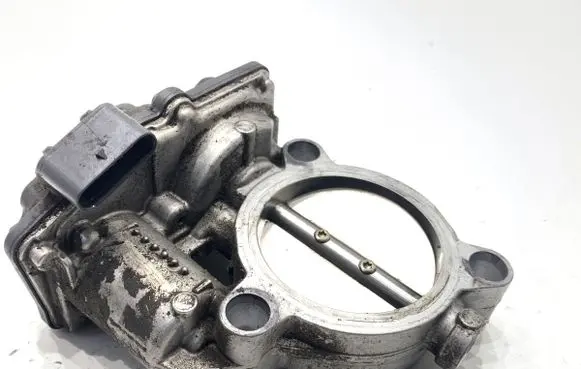BMW 5 G30 G31 G38 Engine shut-off valve 7619008