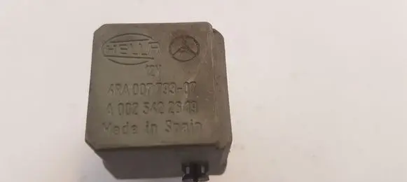 Mercedes-Benz ML W163 Other relay 4RA00779307 A0025422619