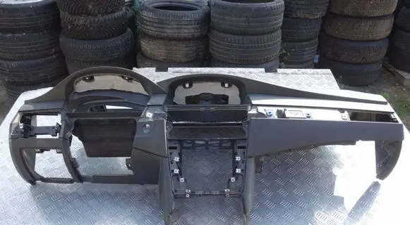 BMW 5 E60 E61 Dashboard