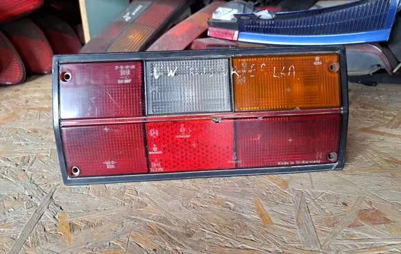 Volkswagen Transporter - Caravelle T2 Rear/tail lights 251945112F