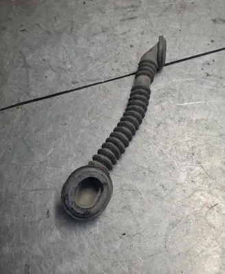 Rear door rubber seal (on body)