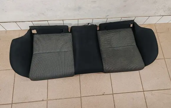 Subaru Legacy Rear seat 