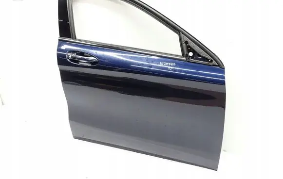 Mercedes-Benz GLA W156 Front door