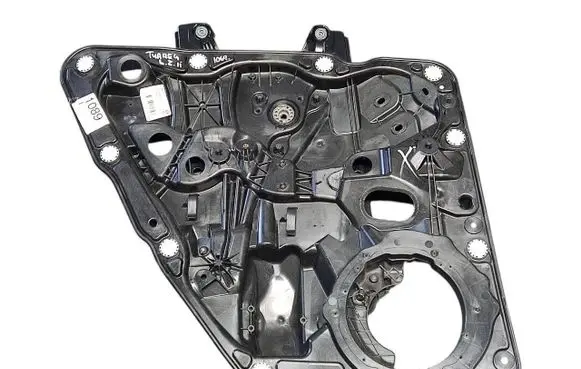 Volkswagen Touareg II Rear window lifting mechanism without motor 7P6839755A 7P6839461 917219102