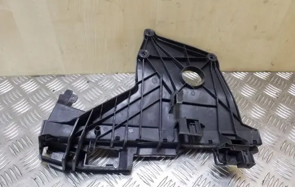 Volvo S80 Front bumper mounting bracket 30661072