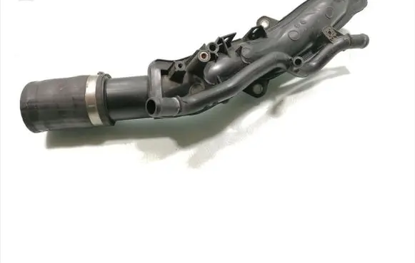 Toyota Avensis T270 Intercooler hose/pipe 17361-0X010