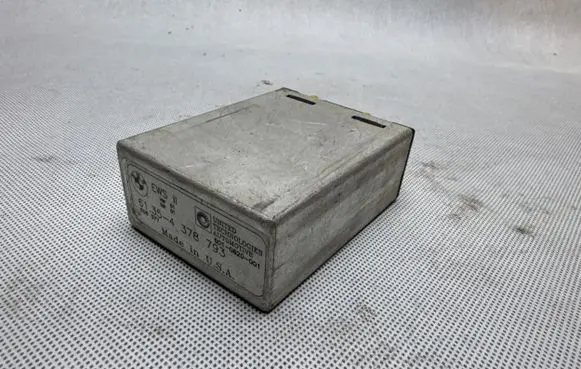 BMW 3 E36 Immobilizer control unit/module 61354378793 6010820001
