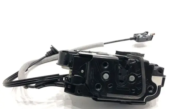 Seat Alhambra (Mk2) Front door lock 5K1837016E