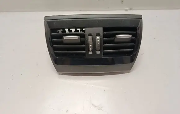BMW X6 F16 Rear air vent grill 9252012