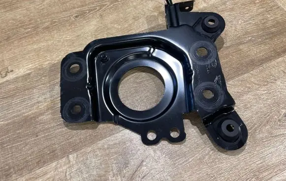Land Rover Discovery Sport Air filter cleaner box bracket assembly GJ32R6K034AC