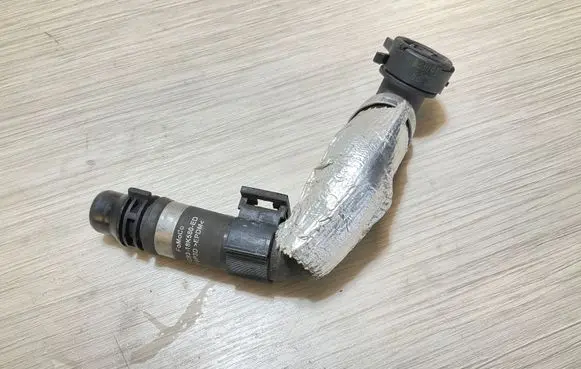 Ford Focus ST Engine coolant pipe/hose DG9318K580ED