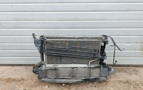 Mercedes-Benz E W212 Radiator set A2045001203
