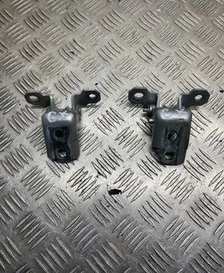 Rear door hinge set