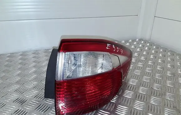 Ford C-MAX II Rear/tail lights AM5113404BE