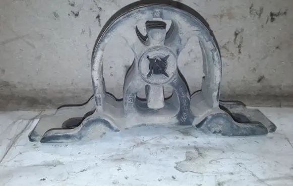 Muffler mount bracket/holder