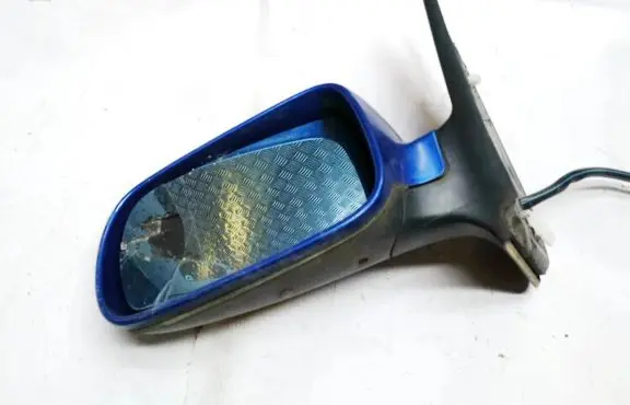 Seat Toledo II (1M) Plastic wing mirror trim cover e1010509