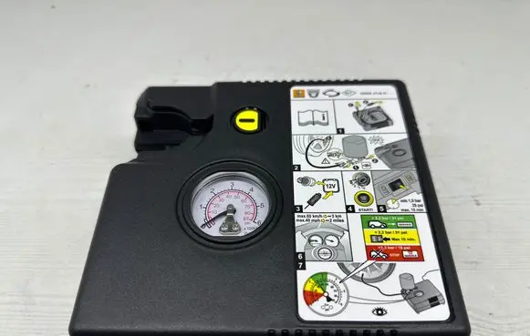 Hyundai Kona I Tire air pump compressor 63456 2505527838 995652748R