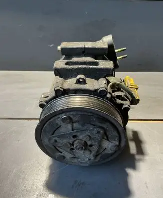 Peugeot 407 Air conditioning (A/C) compressor (pump) 9654764280