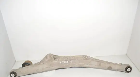 BMW 2 F46 Rear differential/diff mount bracket 6858474 33366858474