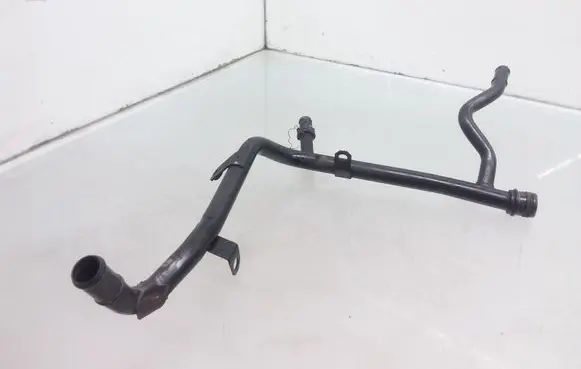 Volkswagen Golf V Engine coolant pipe/hose 03G121065H