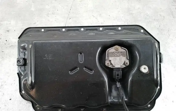 Oil sump