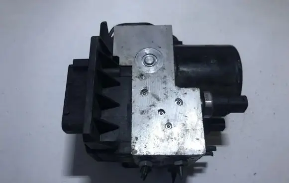 Mercedes-Benz A W168 ABS Pump 0265202461 a0044310912