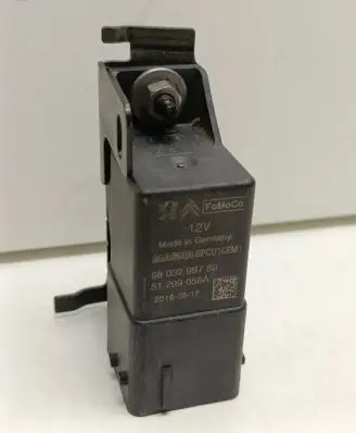 Citroen Berlingo Glow plug pre-heat relay 9803299780 51299058A 20180517