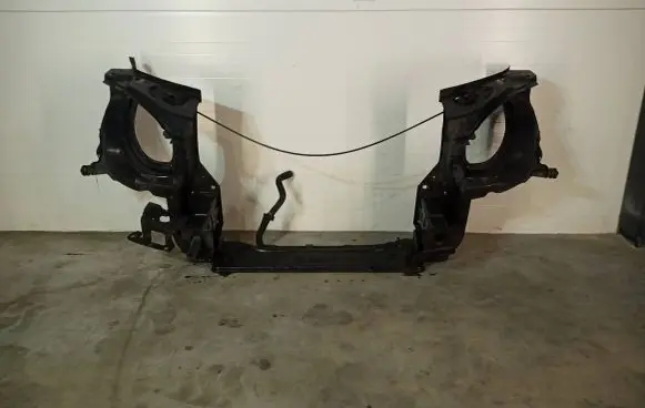 Mercedes-Benz GL X164 Radiator support slam panel