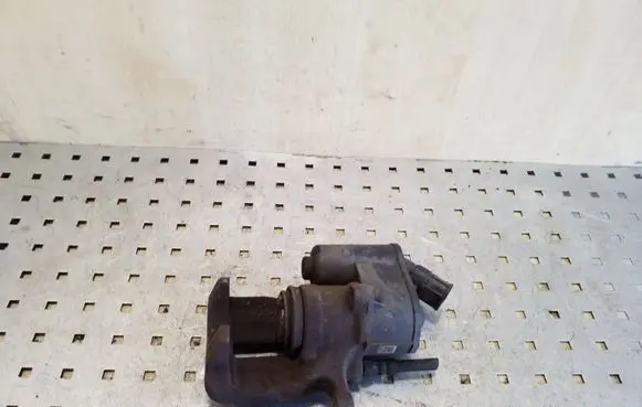 Audi A6 S6 C6 4F Rear brake caliper
