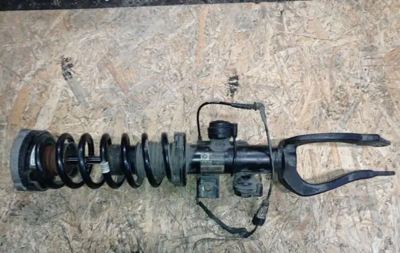 BMW 7 F01 F02 F03 F04 Front shock absorber/damper 6796940